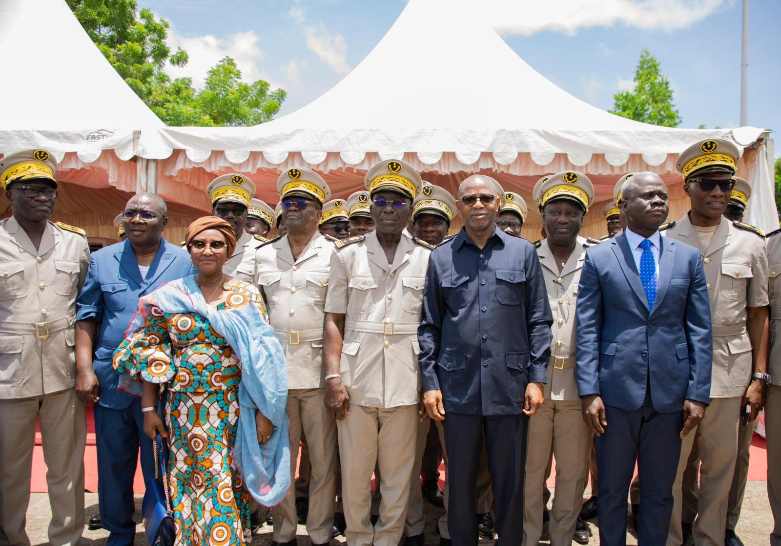 District du Denguélé : Me Adama Kamara offre un important lot d'équipements informatiques pour l’enrôlement des populations