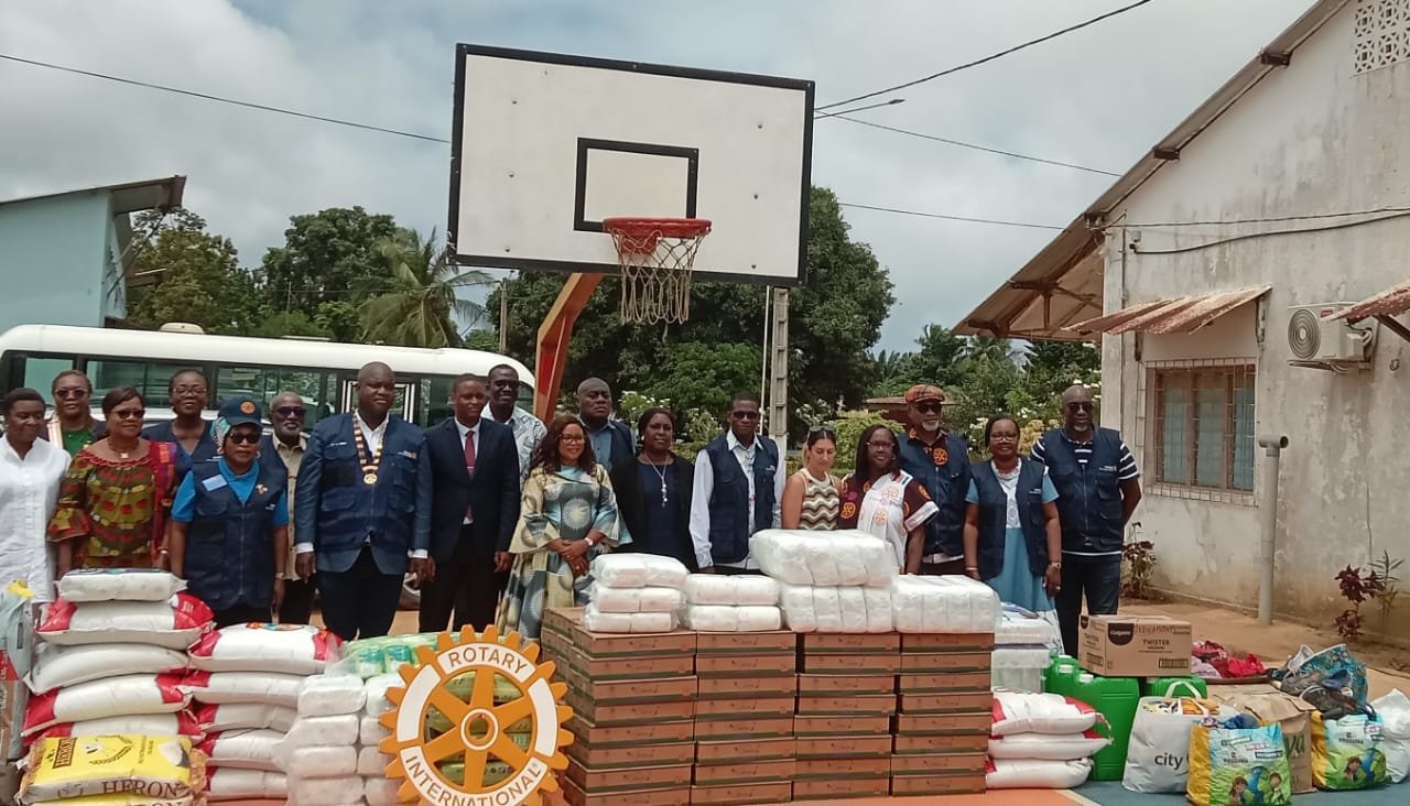 Actions sociales : Le Rotary Club de Biétry fait un important don à la pouponnière de Dabou