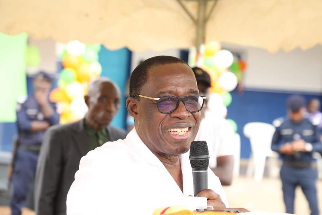 Aboisso : Aka Aouélé inaugure le centre de santé de Diatokro