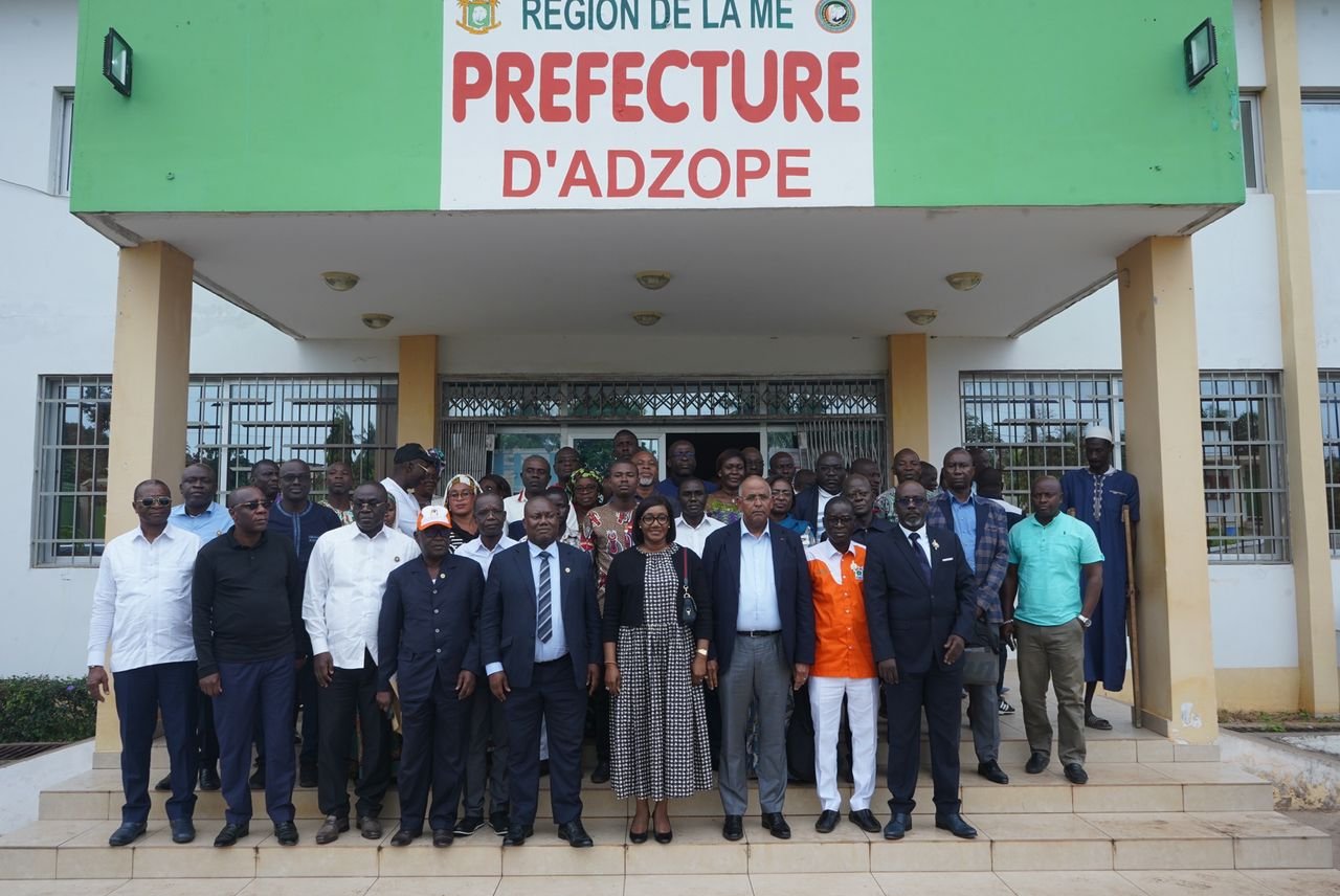 Présidentiel 2025 : Patrick Achi félicite les sénateurs RHDP pour l’offensive sur le terrain