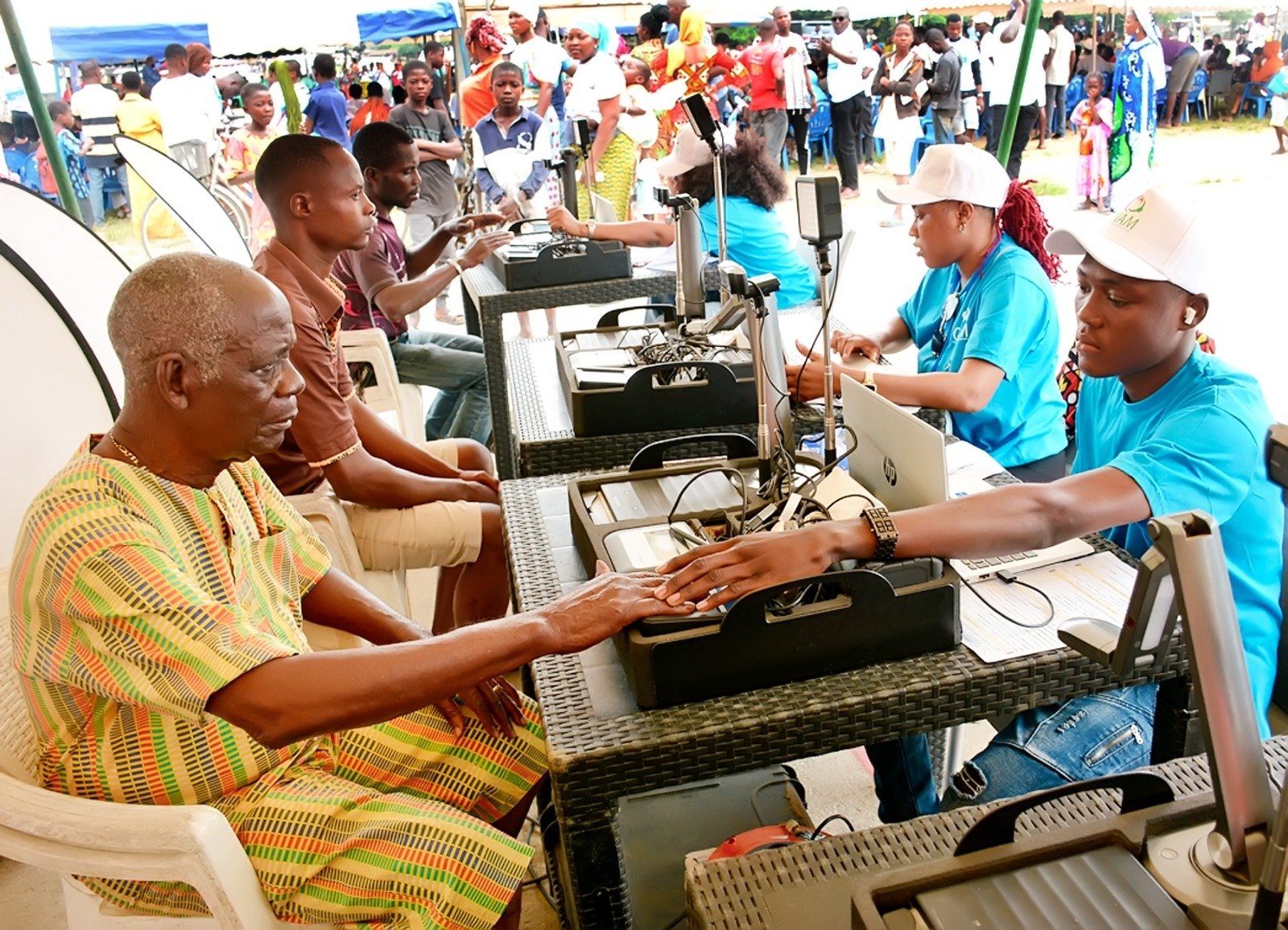 Santé-Adama Kamara (ministre de l'Emploi et de la Protection sociale) : "Avec la Cmu, tous ceux qui vivent en Côte d'Ivoire peuvent se soigner à moindre coût"