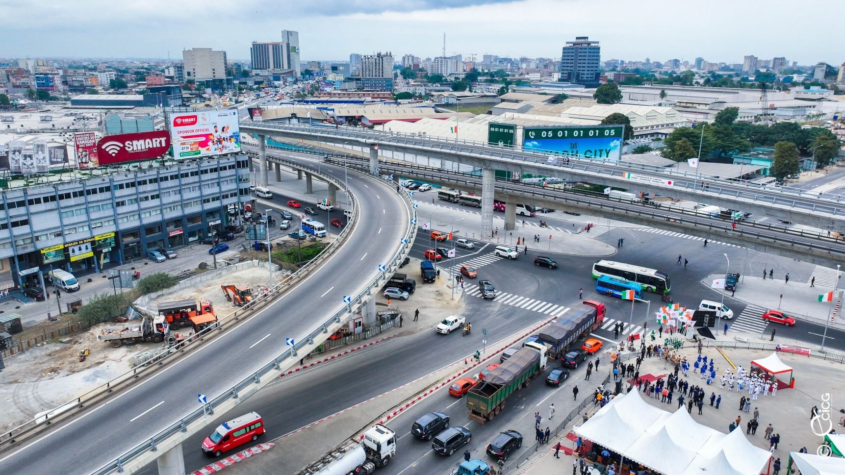 Ouattara travaille pour vous-Infrastructures routières : 1000 milliards de FCFA investis pour faciliter la mobilité des Abidjanais