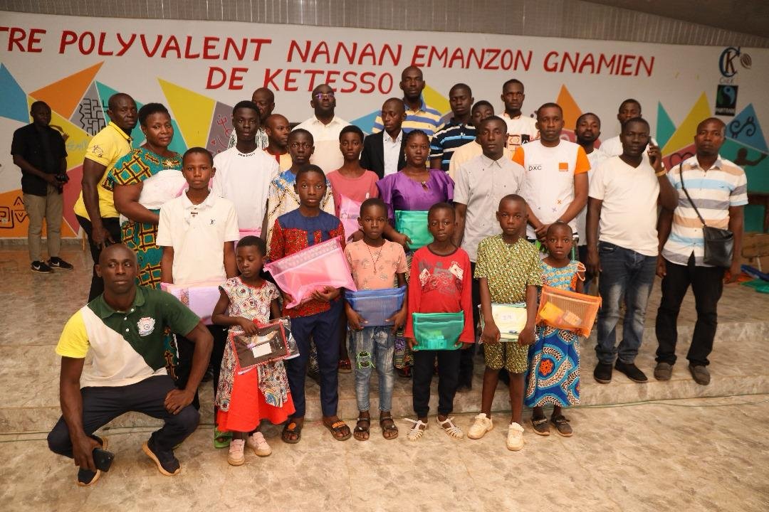 Soubré-Activités de vacances : N’Da Kacou Ange offre des kits scolaires