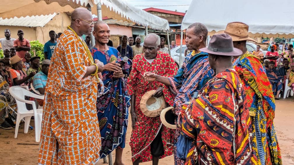 Dabou-Tournée dans les 42 villages du Leboutou : Une proximité payante du ministre Metch
