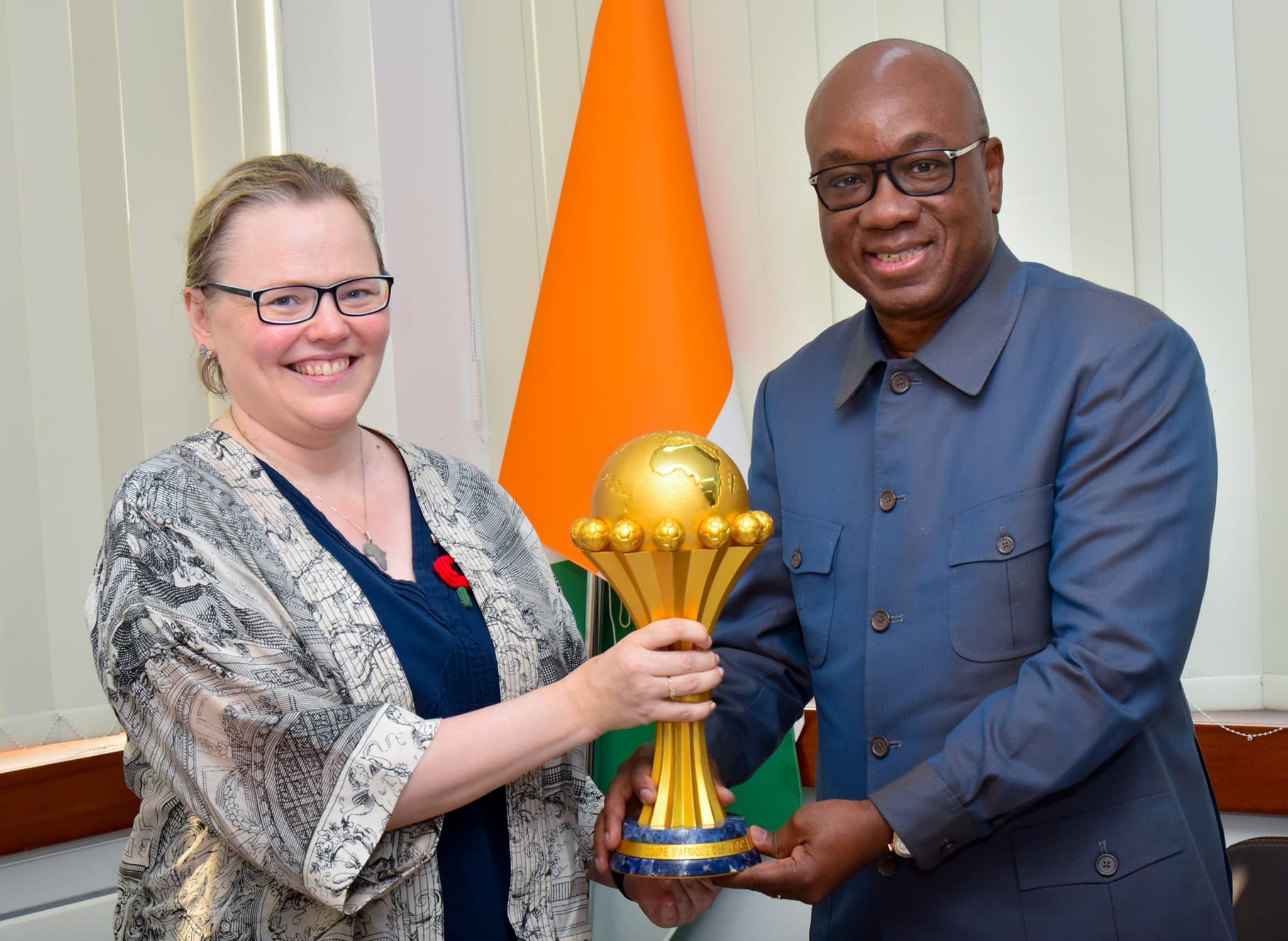 Football : Le renforcement des liens entre la Côte d'Ivoire et le Royaume uni au cœur de la visite de Catherine Brooker à la FIF