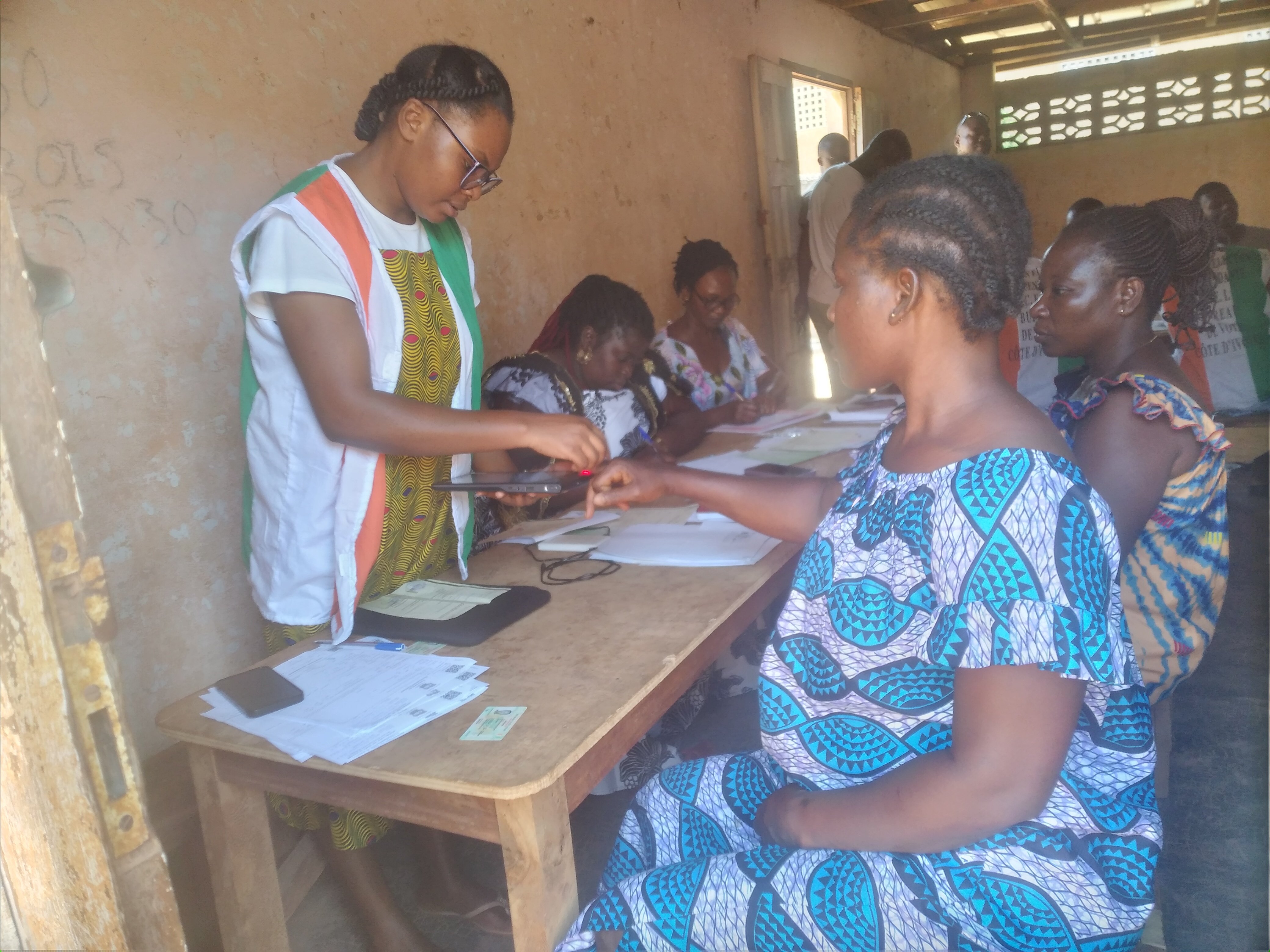 Yamoussoukro : Les centres d'enrôlement grouillent du monde