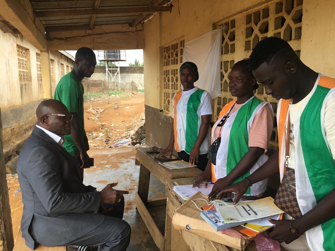 Révision de la liste électorale : Le ministre Metch visite des centres d’enrôlement des Grands Ponts