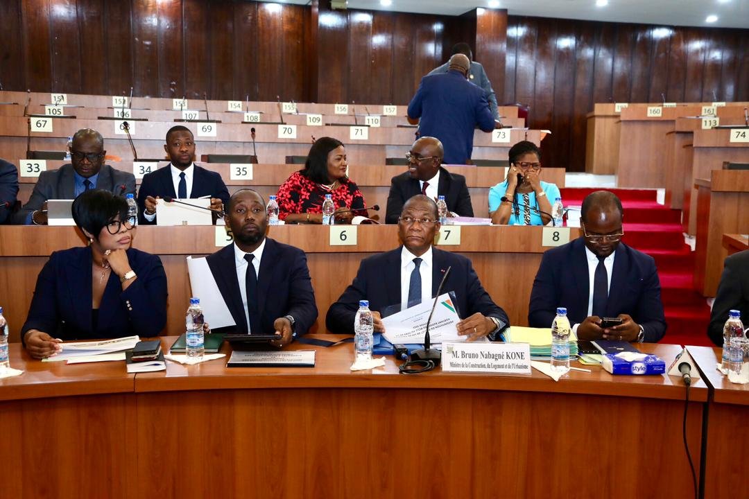 Build Expo 2025 : Bruno Koné encourage l’utilisation des matériaux locaux