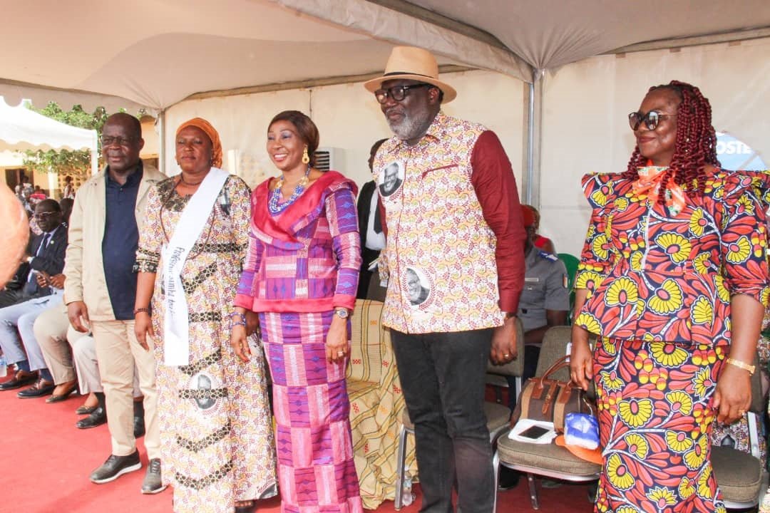 Promotion de la paix et de la cohésion : Kandia Camara célèbre les femmes de N’Zianouan