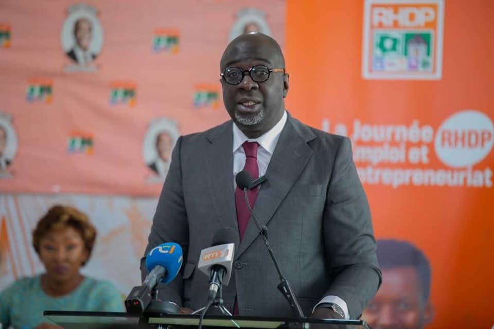 RHDP : Une application pour faciliter l’accès à l’emploi et aux formations