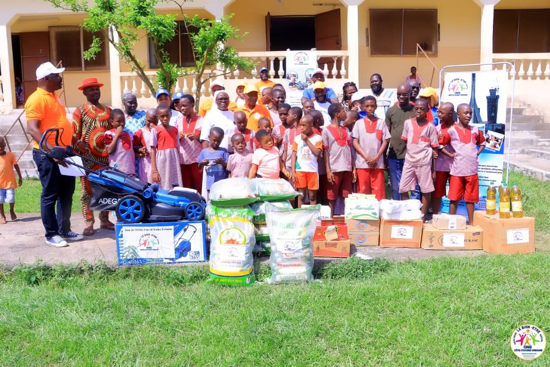 Sikensi : L’Ong Côte d’Ivoire urbaine fait un important don à l’Ecole intégratrice Grain de Soleil de Bécédi