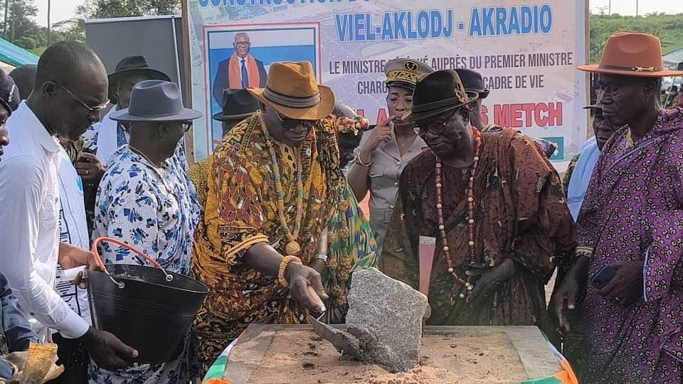 Dabou-Infrastructures sportives de proximité : Les villages d’Akradio et Vieil Aklodj auront bientôt un complexe sportif 