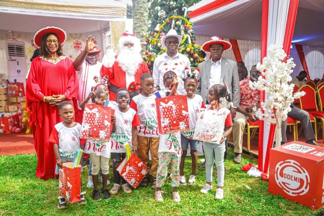 Noël 2024 : Le DG de la SODEMI « gâte » 380 enfants