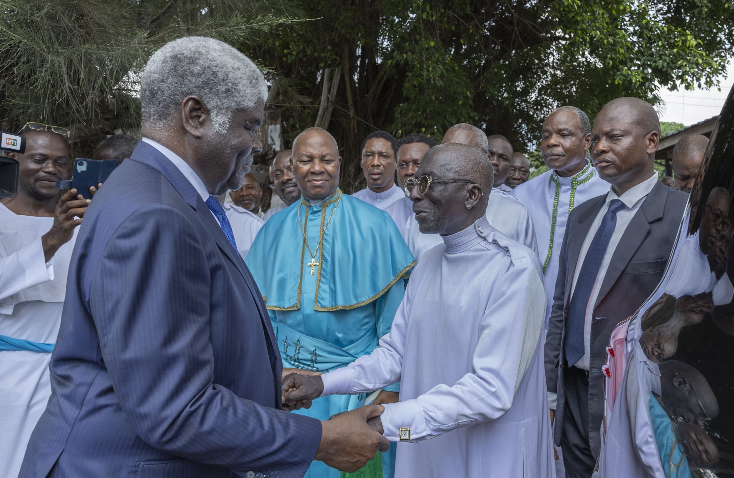 Religion : Beugré Mambé exprime sa reconnaissance aux chrétiens célestes et harris pour leur rôle dans la consolidation de la paix