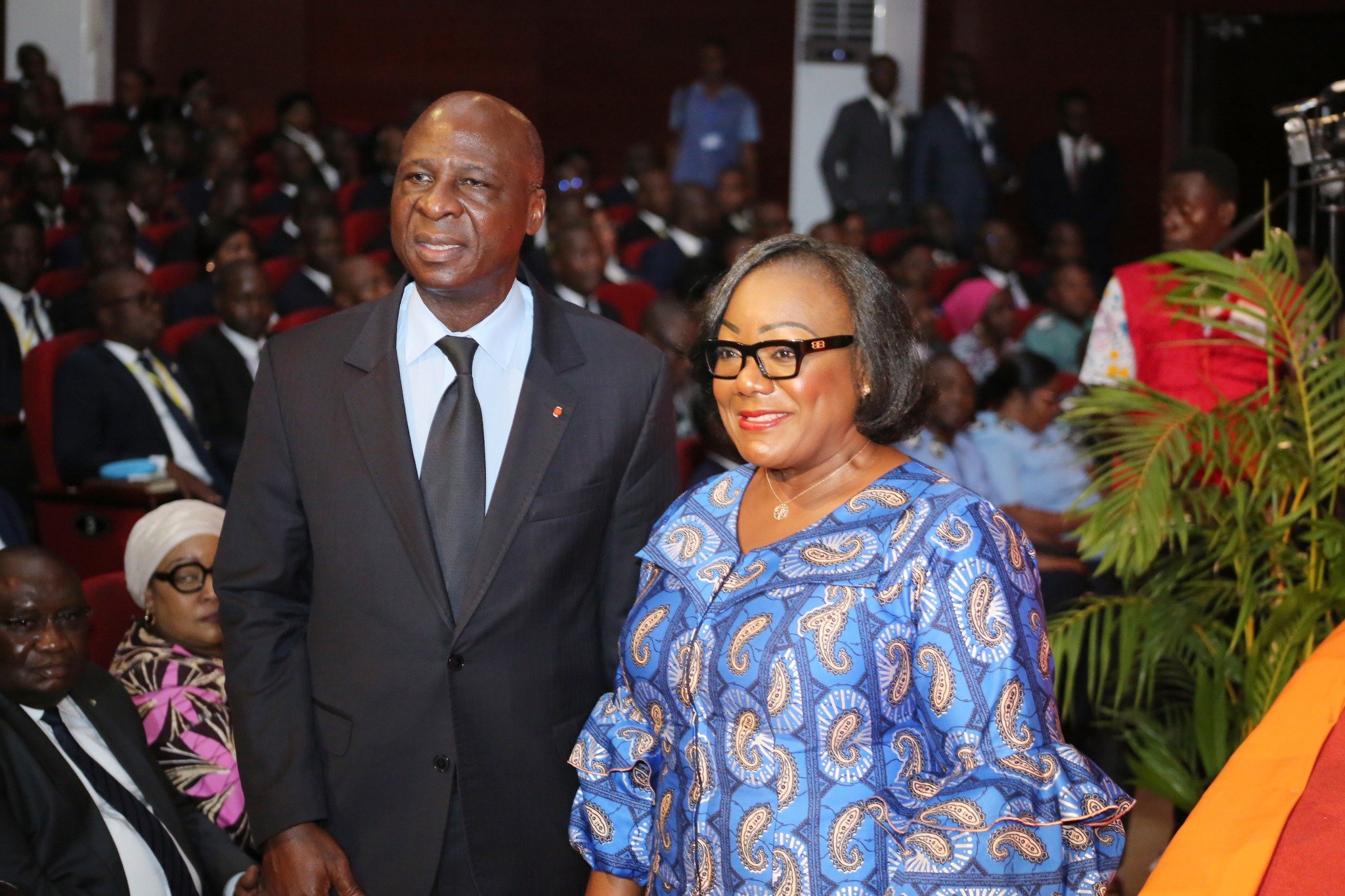 Administration publique ivoirienne : Anne Ouloto magnifie Bamba Cheick Daniel, un modèle de fonctionnaire en Côte d'Ivoire