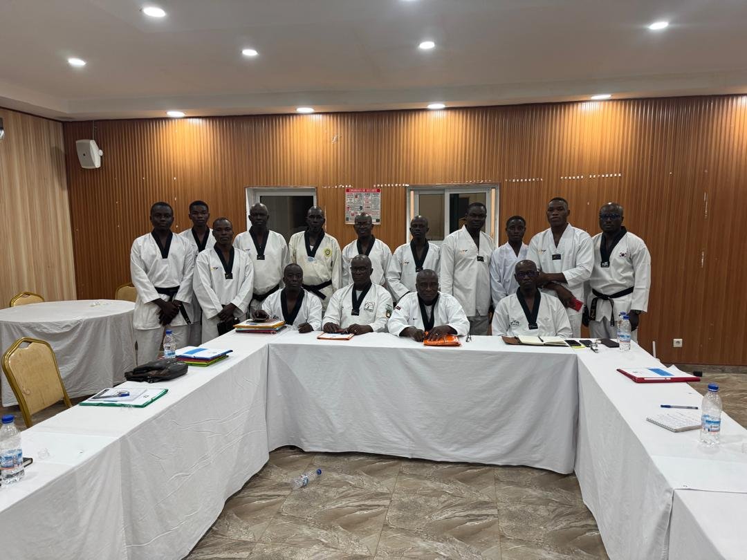 Crise à la Fédération ivoirienne de taekwondo : Le président du CDT, le Dr Ali Diomandé instruit les taekwondoïstes des régions du nord