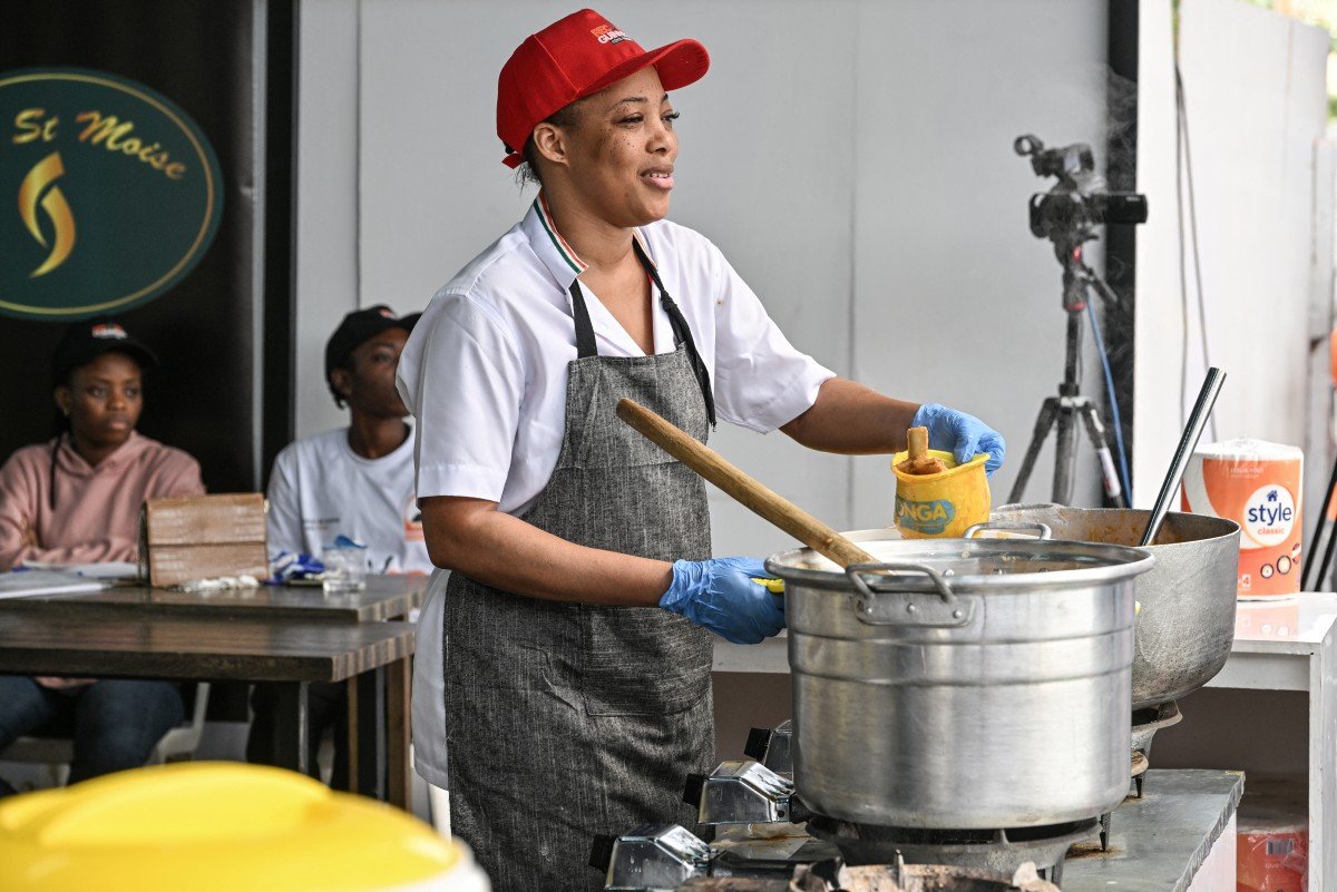 Guinness World Records-Après l’invalidation de son challenge : Zeinab Bancé reprend le marathon de cuisine, le 27 mars prochain !