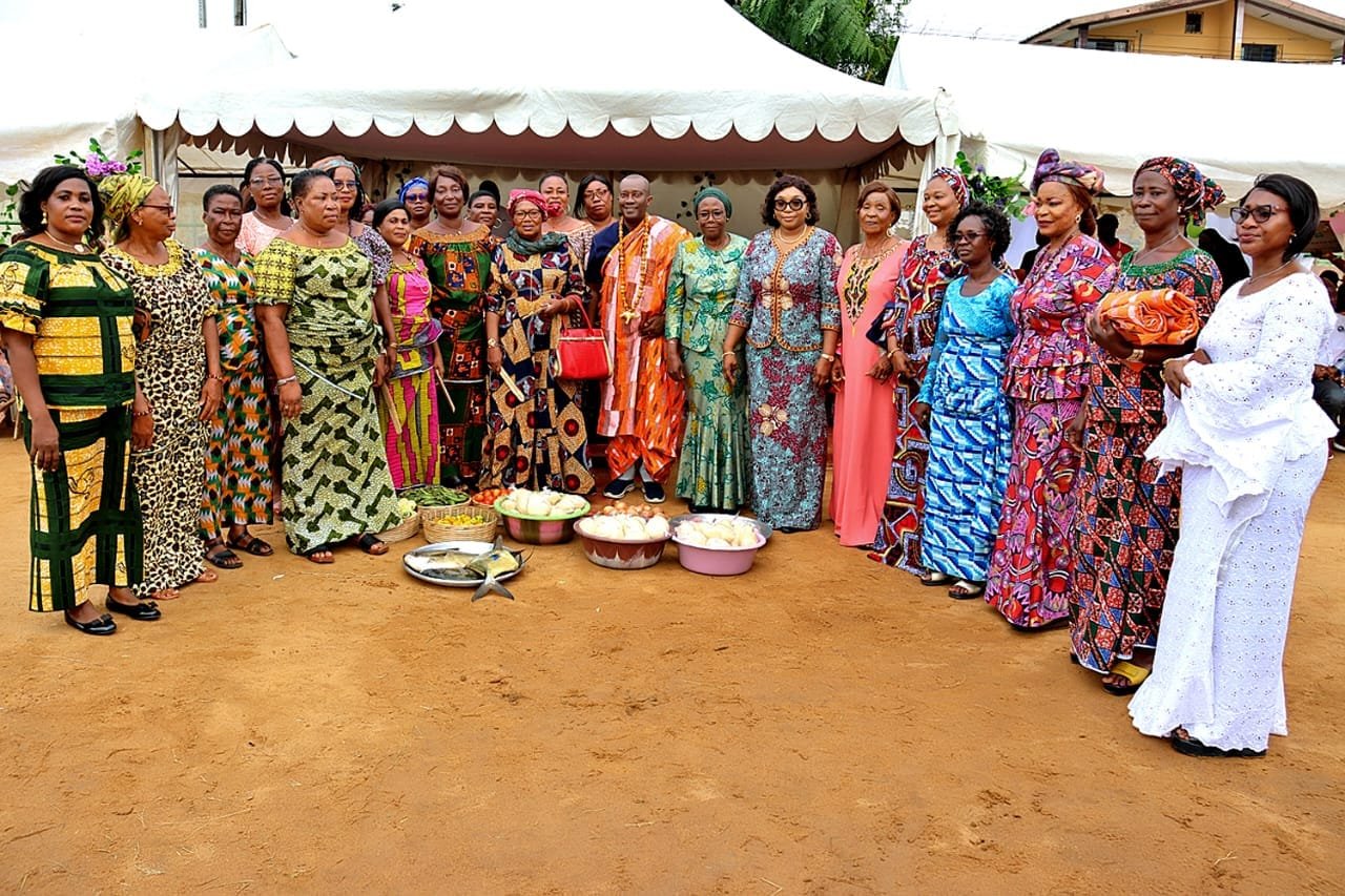 Cocody : Plus de 3000 femmes s’engagent aux côtés d’Éric Taba