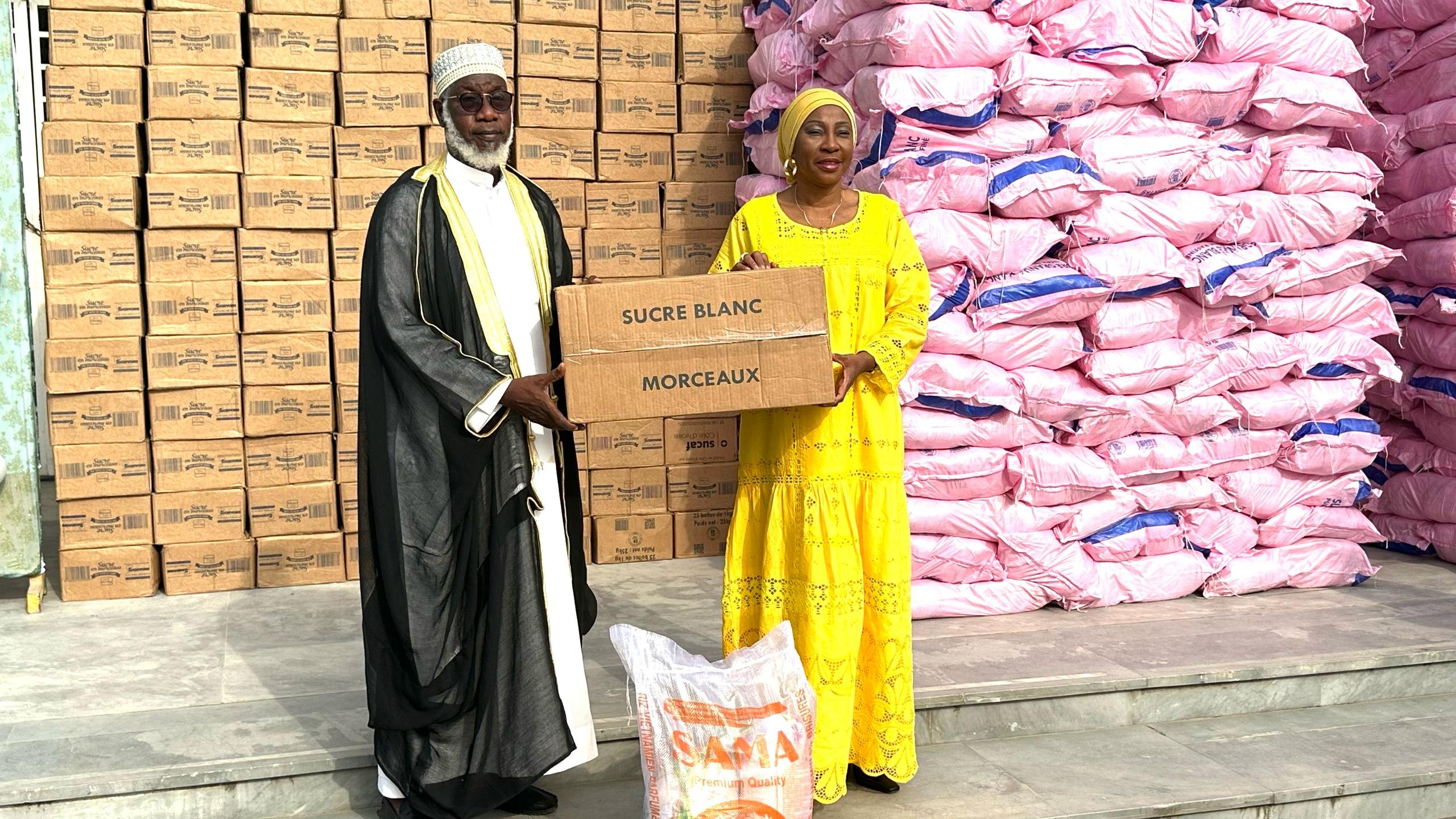 Ramadan 2025 : Kandia Camara offre 85 tonnes de vivres aux musulmans d’Abobo