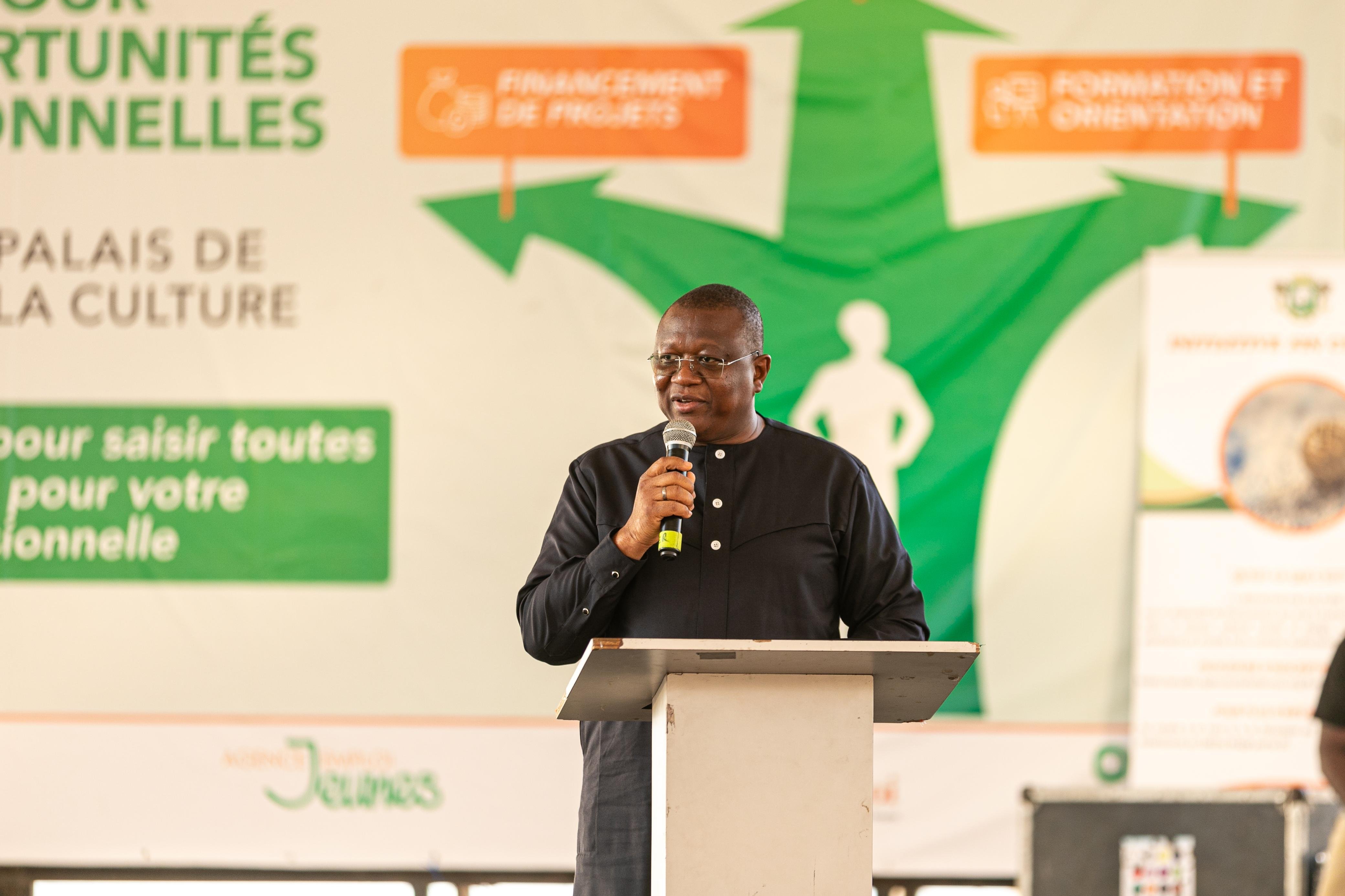 Foire nationale de l'Emploi-Amadou Coulibaly aux jeunes Ivoiriens : « Ce n’est pas dohi, c’est concret ! »