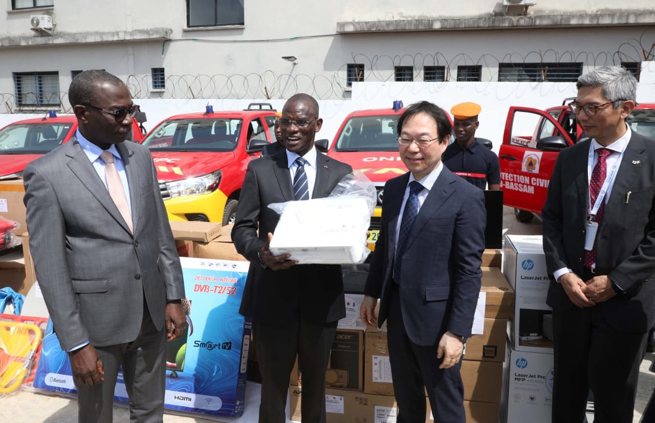 Protection civile et stabilité de la Côte d'Ivoire : Le Japon appuie la Côte d'Ivoire avec la mise en œuvre de deux importants projets