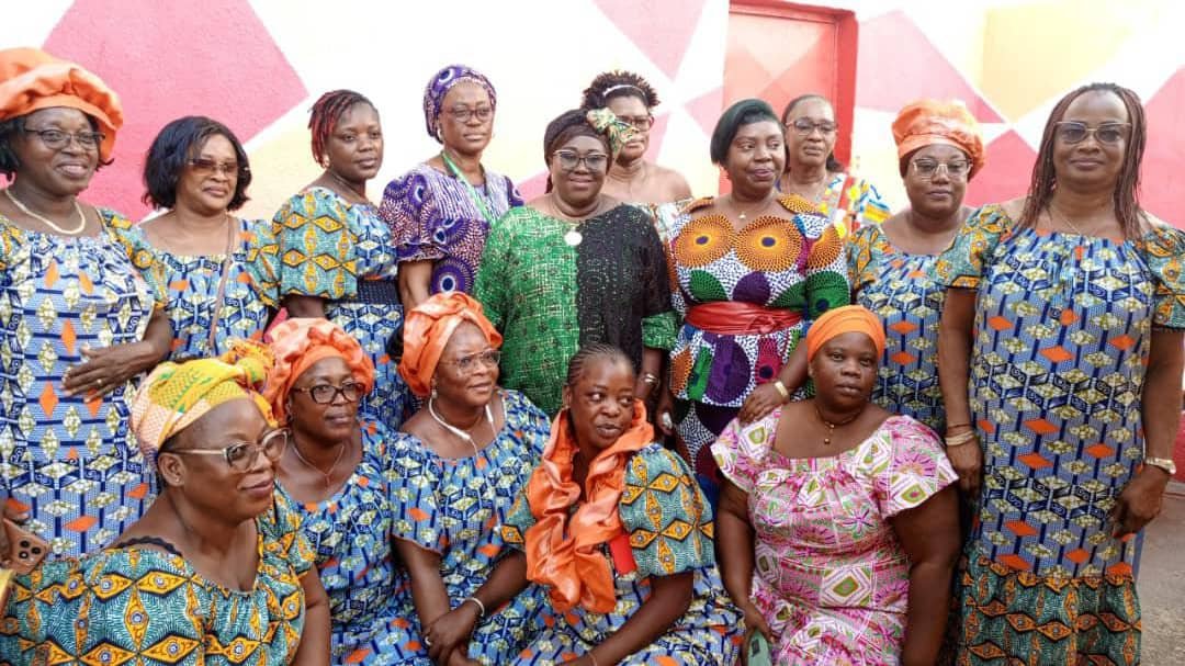 Valorisation du pagne, autonomisation des femmes : La FEVPACI intensifie ses actions sur le terrain