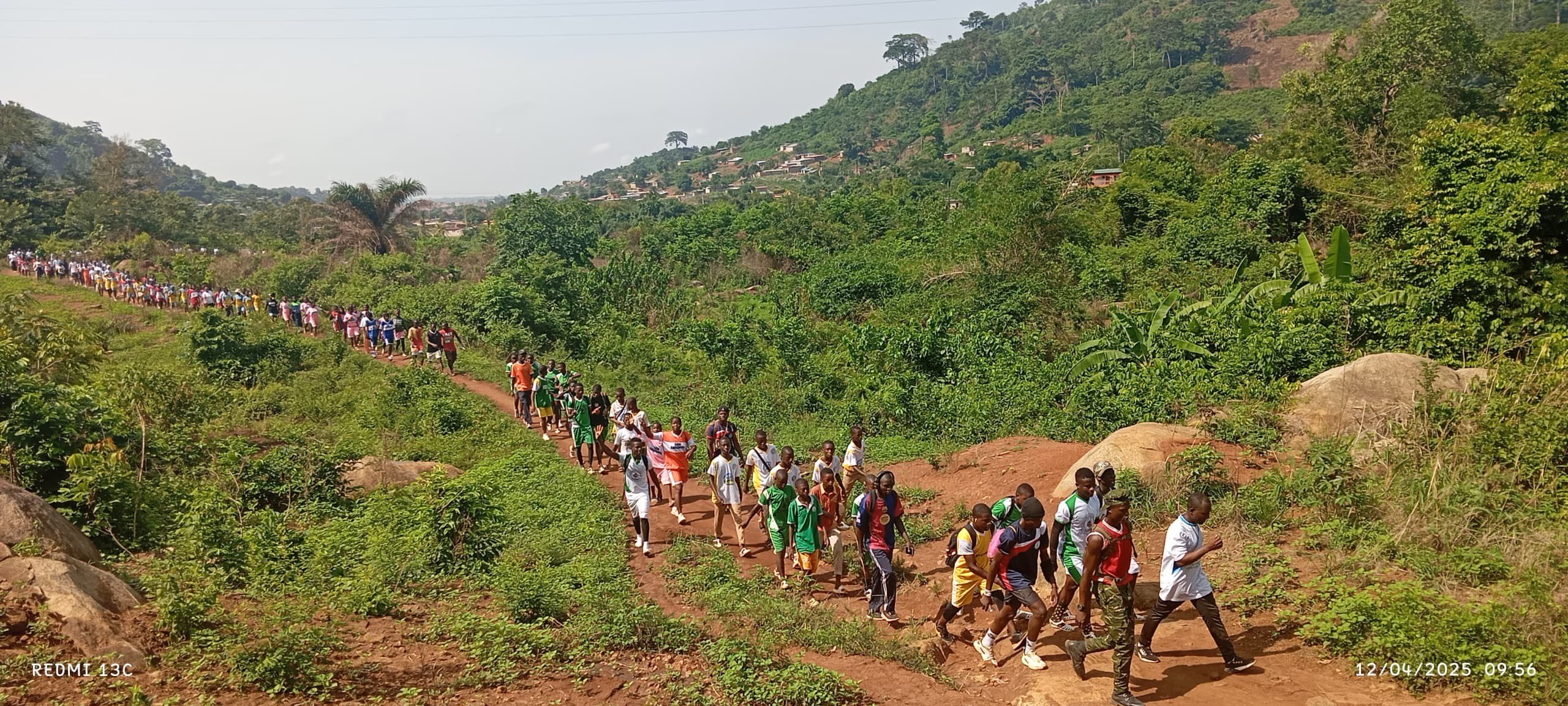 Man-Randonnée pédestre : La rando brune célèbre le bien-être au cœur de la montagne