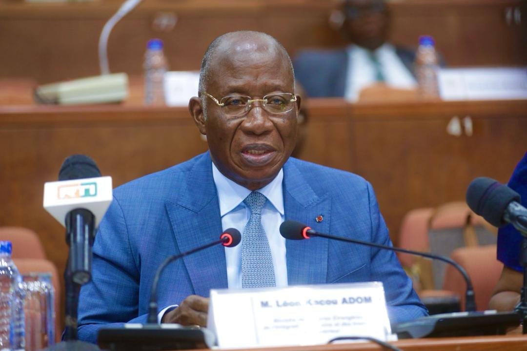 Sénat : Léon Kacou Adom fait adopter 4 projets de loi