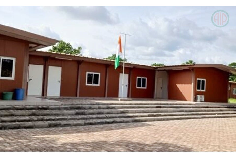 Lakota : Le président Alassane Ouattara offre un collège de proximité à Grogouya