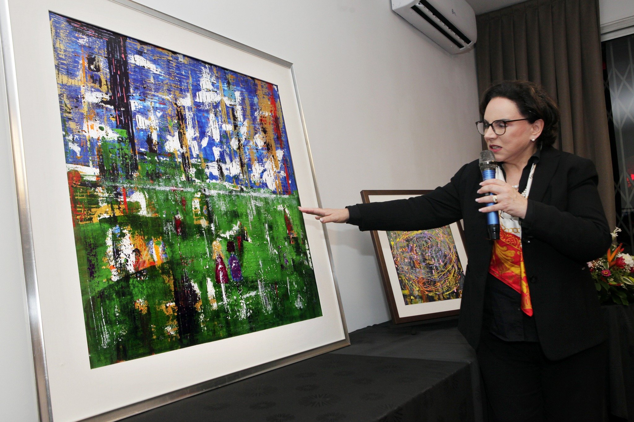 Arts visuels - Expositions « Farbenspiele / Jeux de Couleurs » : Le regard plein d’optimisme de l’artiste Regina Veltin sur un monde agité