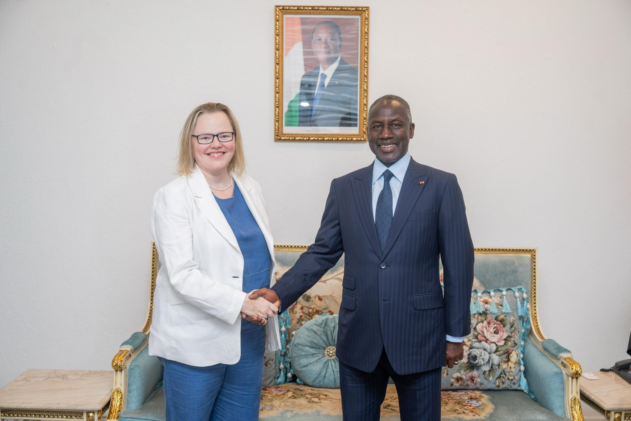 Diplomatie : L’ambassadrice britannique fait ses adieux à Adama Bictogo