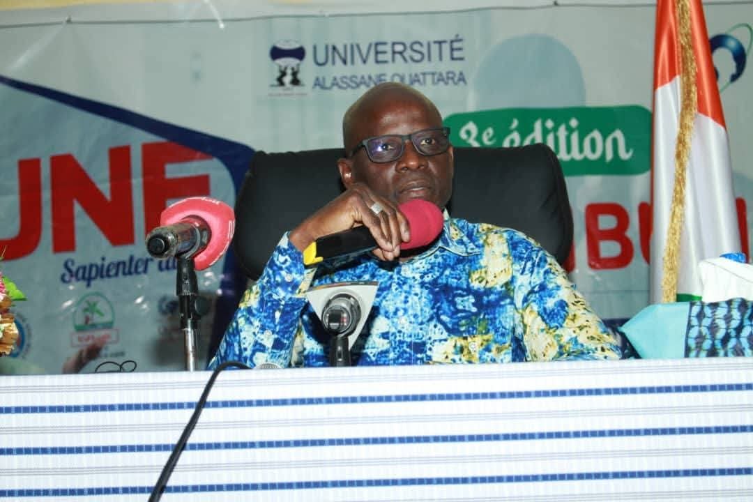 Bouaké : Adama Diawara rassure les étudiants de l'UAO et des grandes écoles sur les réformes et le paiement des bourses