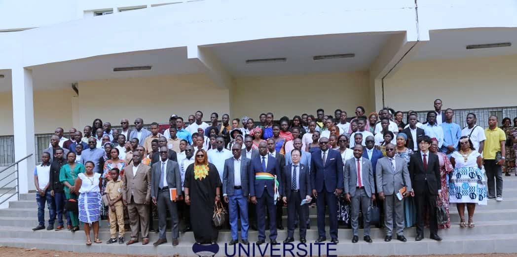 Bouaké : L'ambassadeur Junji Gomakubo inaugure l'Espace Japon à l'UAO