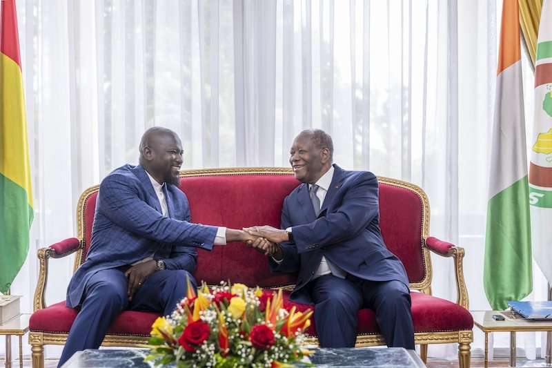 Coopération ivoiro-guinéenne : Ouattara et Doumbouya passent à la vitesse supérieure