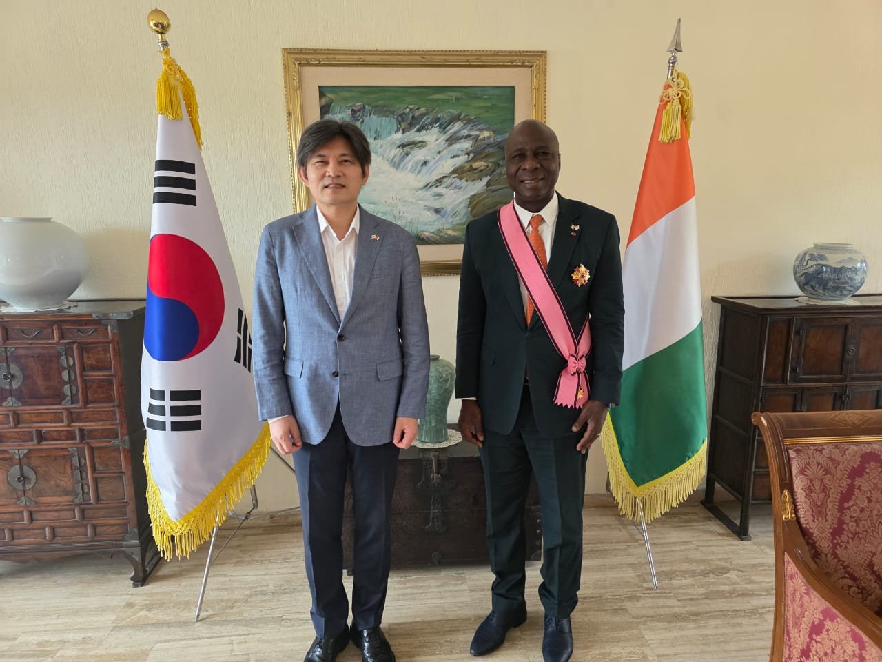 CSCTICAO : L’Ambassadeur de Corée salue Bamba Cheick Daniel « un bâtisseur de ponts »