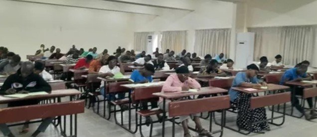 Bouaké : 320 candidats affrontent les épreuves écrites du concours national d'internat des hôpitaux