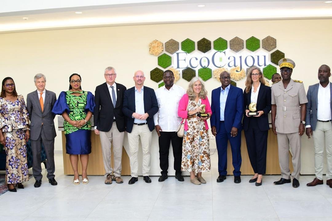 Odienné : La Team Europe séduite par l’usine EcoCajou SA