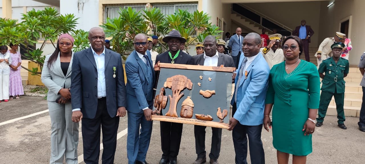 Bouaké : Les directeurs et chefs de service rendent un hommage au préfet de région, Tuo Fozié