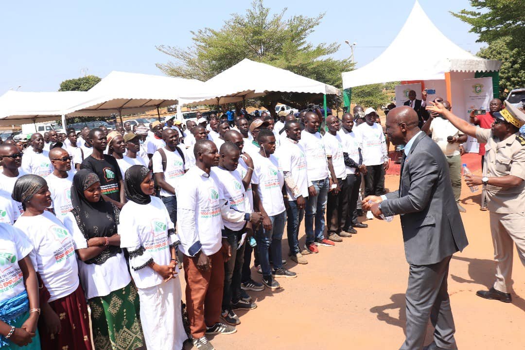 Ouattara travaille pour vous- Sécurisation foncière rurale : PAMOFOR, PRESFOR, PASFOR, PRF GÔH, de véritables greniers d’employabilité pour les jeunes de Côte d’Ivoire