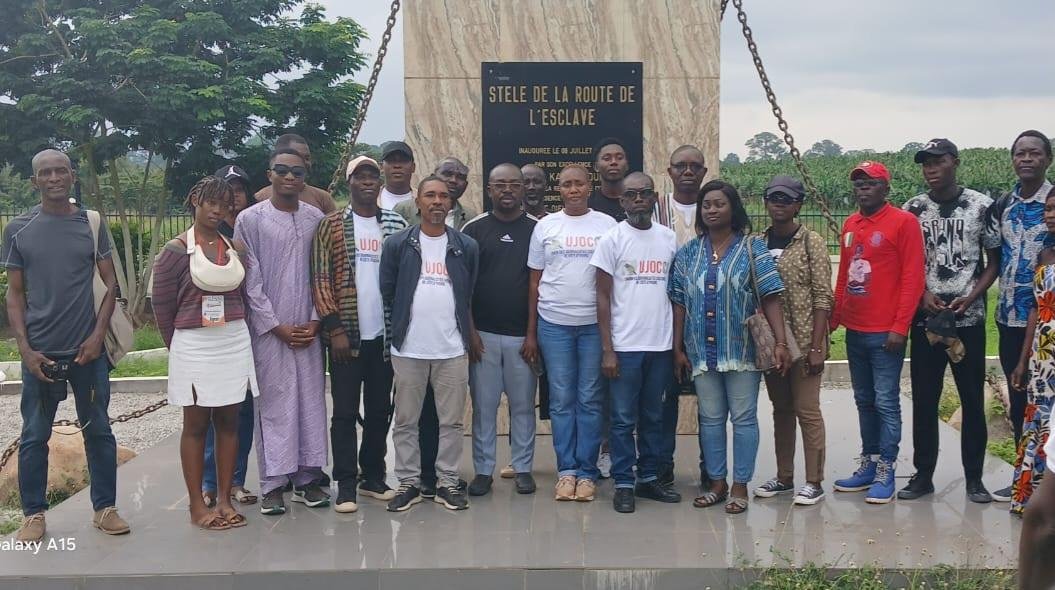 Voyage d’immersion à Amoa City et Kanga Nianzé : L'UJOCCI à fond dans la découverte et la valorisation du patrimoine ivoirien