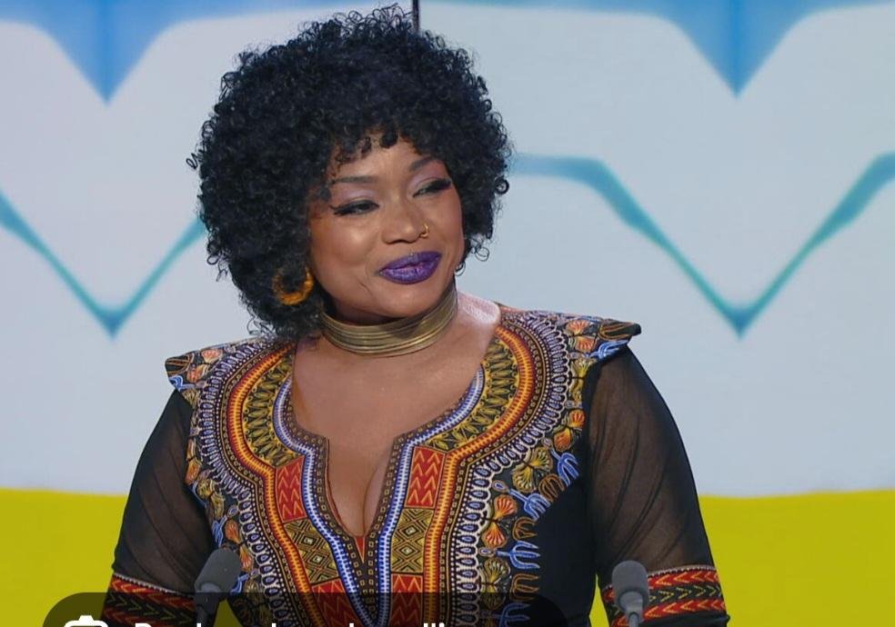 An 65 de la Côte d’Ivoire : Oumou Sangaré rend hommage au peuple ivoirien