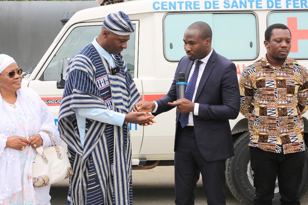 Ferentella : La BÊTAKO avec le soutien de Petroci CI 11 dote le centre de santé urbain d’une ambulance médicalisée de 55 millions FCFA