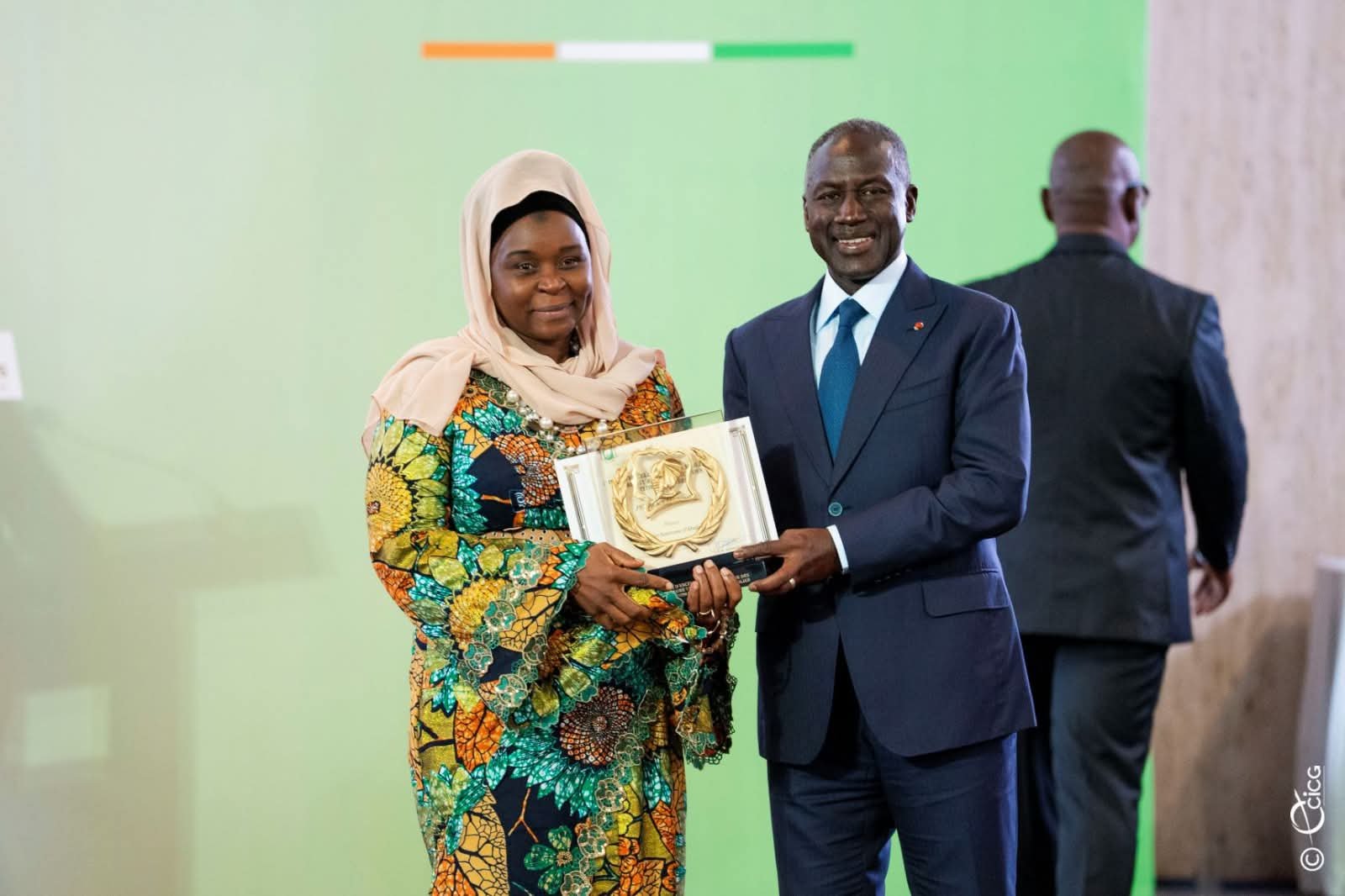 Prix National d’Excellence 2025 : PETROCI Holding sacrée Meilleure Entreprise du secteur des hydrocarbures