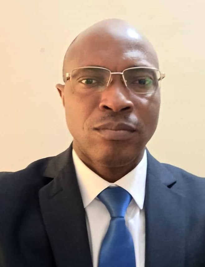 Interview-Tuo Siaka (sous-directeur de la circulation urbaine à l’Office de sécurité routière) : « Le piéton qui marche sur la chaussée alors qu’un trottoir est disponible est passible d’une amende »