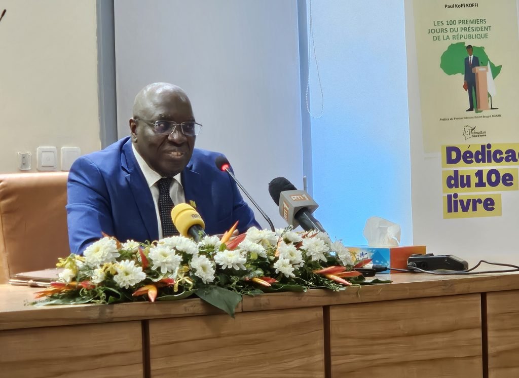Dédicace du livre " Les 100 premiers jours du président de la République" : Paul Koffi Koffi dévoile sa vision d'une gouvernance moderne