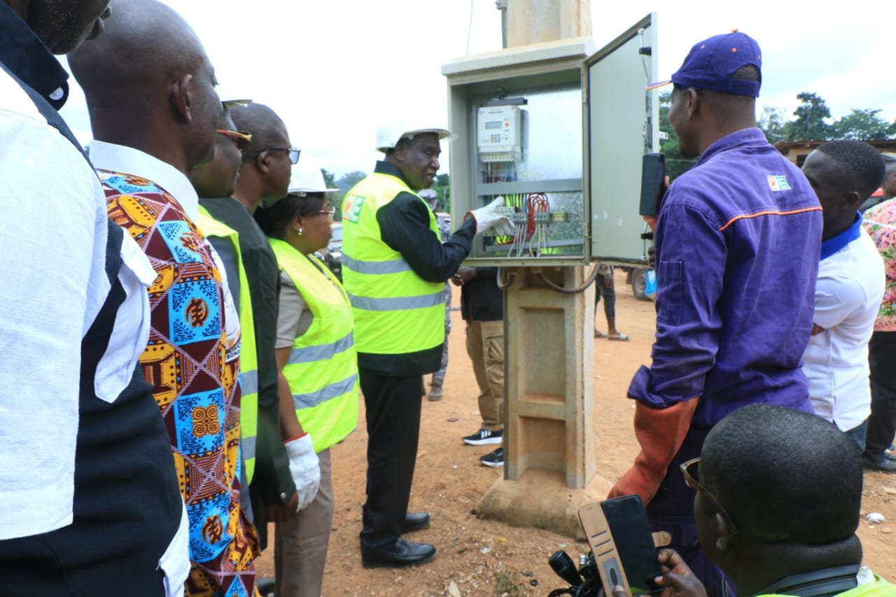 Electrification de Kayabo : Ahoua N’doli et les populations rendent hommage au Président Ouattara