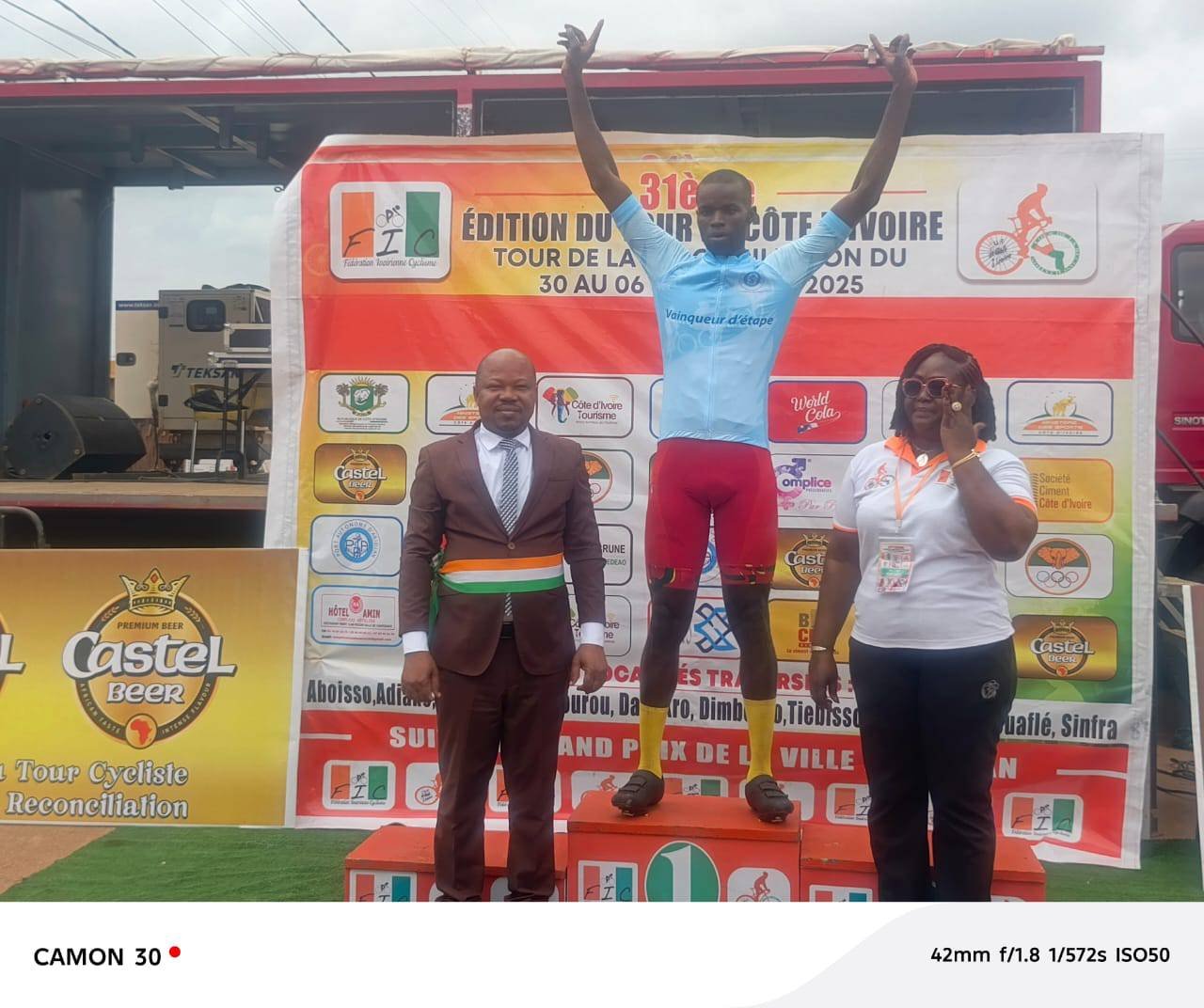 Tour de Côte d’Ivoire 2025 (Etape 2) : Le Malien Yaya Diallo s’impose au sprint à Abengourou, Rawende déclassé