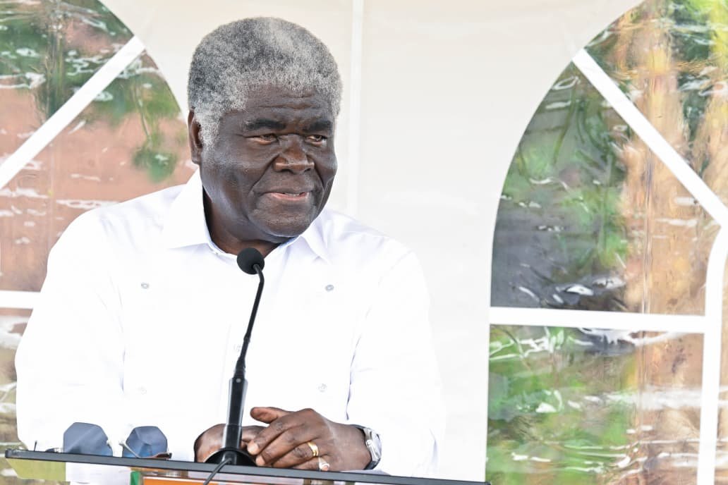 Robert Beugré Mambé aux acteurs politiques : “La politique n'est pas un champ de bataille pour être désagréable”