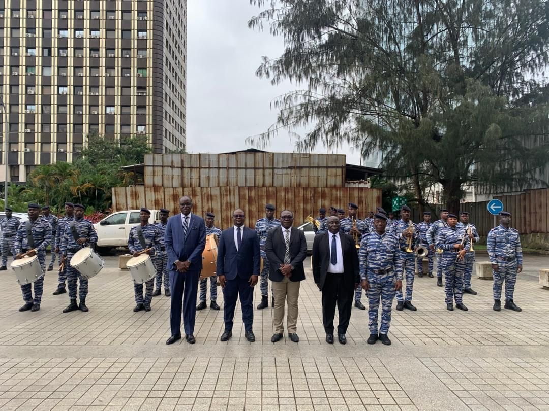 Présidentielle 2025 : Le gouvernement lance un appel à la paix et à la cohésion nationale