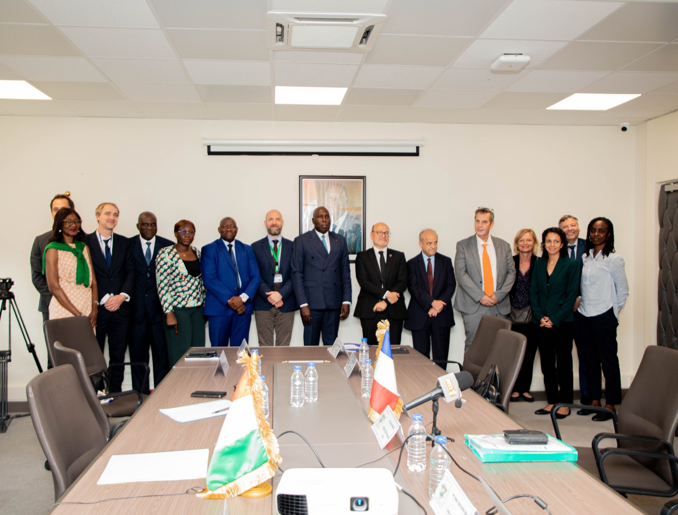 Réintégration durable des personnes migrantes : La Côte d’Ivoire et l’AFD se concertent